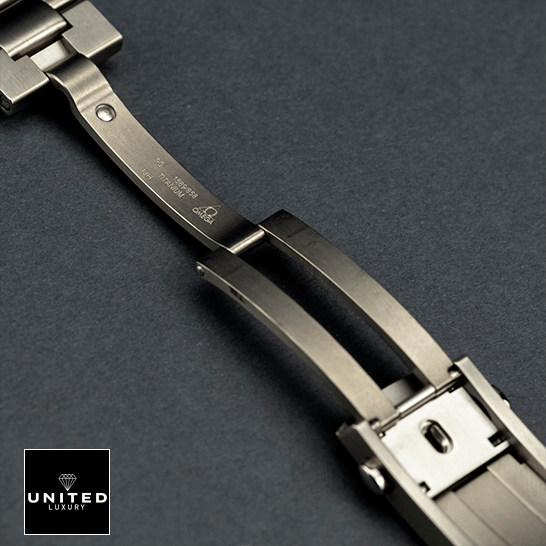 omethtga 232_90_42_21_03_001 Stainless Steel Clasp Replica opened clasp