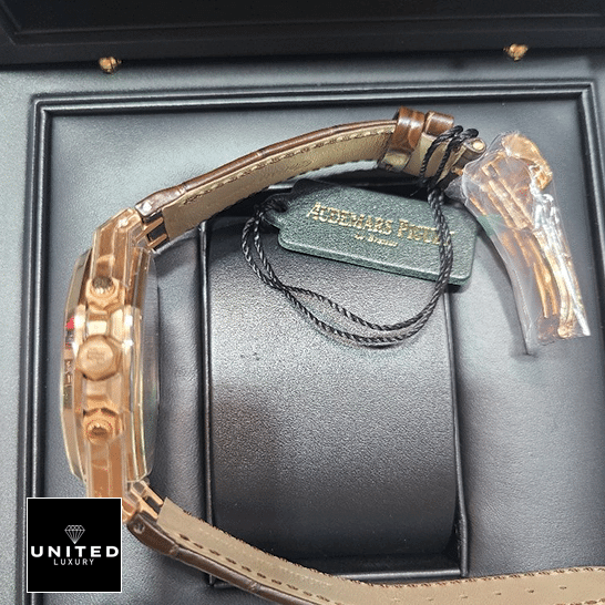 Audthtemars Pigthtuet Royal Oak Crown / Push Button Replica side view in the box