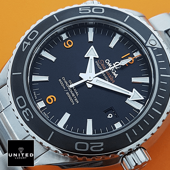 omethtga Seamaster Professıonal Black Dial Replica orange background