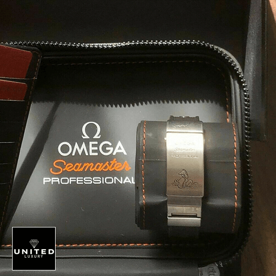 omethtga Seamaster Professıonal Steel Bracelet Replica in the box