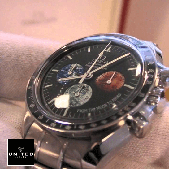 omethtga Speedmaster From The Moon Mars Replica on the hand