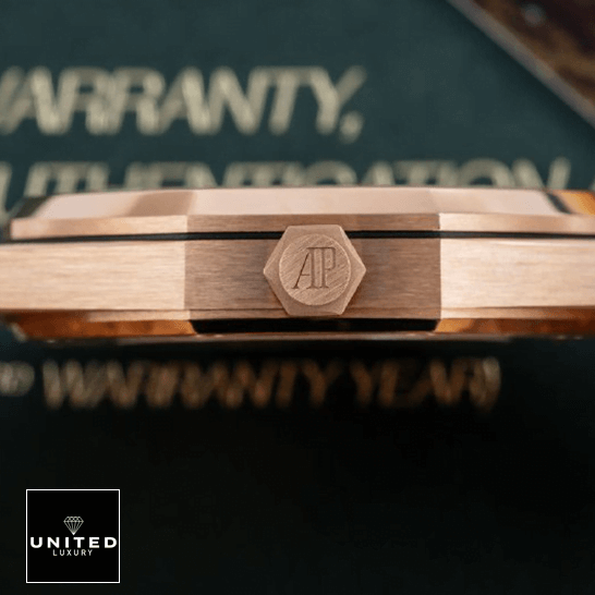 Audthtemars Pigthtuet Royal Oak 15400OR.OO_.1220OR.02 Gold Case Replica Crown / Push button