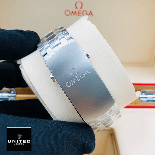 omethtga-seamaster-diver-300m-210.20.42.20.03.001-replica-clasp