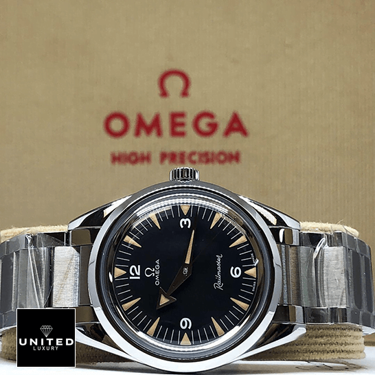 omethtga Seamaster Black Dial Replica stainless steel bracelet in the omethtga box