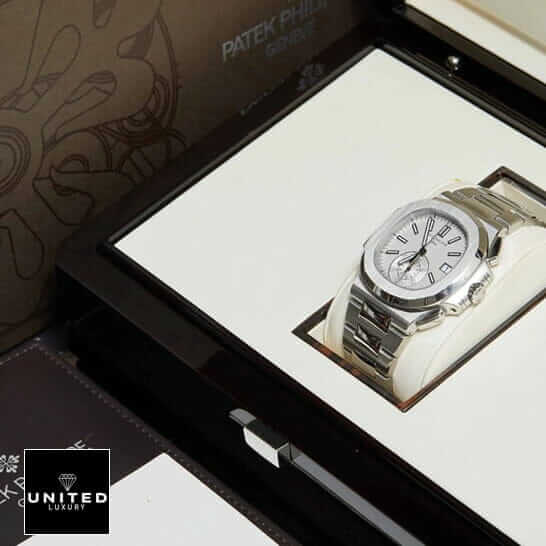 pathttek Philithtppe White Dial Steel Case Replica in the box
