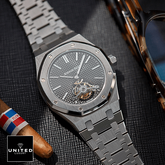 Audthtemars Pigthtuet 26512ST.OO_.1220ST.01 Tourbillion Black Dial Replica sun glasses & puro