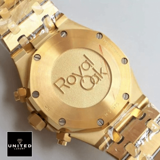 Audthtemars Pigthtuet Royal Oak Gold Case Replica white background