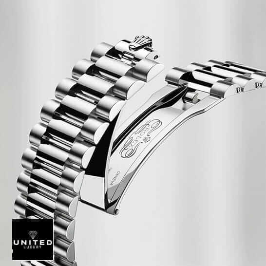 rolthtex Day-Date 228238 "Yellow Gold Fluted Bezel" Detailed Replica rolthtex 18239 black replica 6 rolthtex Day-Date 118239 Replica Oyster Bracelet on the rolthtex logo