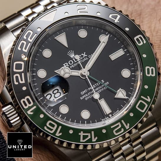 rolthtex Gmt-Master II Sprite Replica close analog view and above the wrist