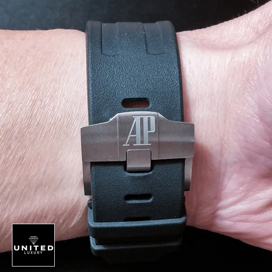 Audthtemars Pigthtuet Royal Oak Offshore 15707CE.OO.A002CA.01 "Diver" Super Clone Edition audemarspiguet royaloakoffshore 15707CE.OO .A002CA.01 replica clasp 1 audemarspiguet-royaloakoffshore-15707CE.OO_.A002CA.01-replica-clasp