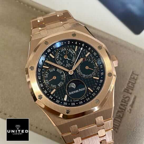 Audthtemars Pigthtuet Royal Oak Chronograph 26240OR.OO.1320OR.01 "Rose Gold" Elite Super Clone ap rose gold blue dial luxury watch 4 Audthtemars Pigthtuet Royal Oak Gold Blue Dial Replica on the leather