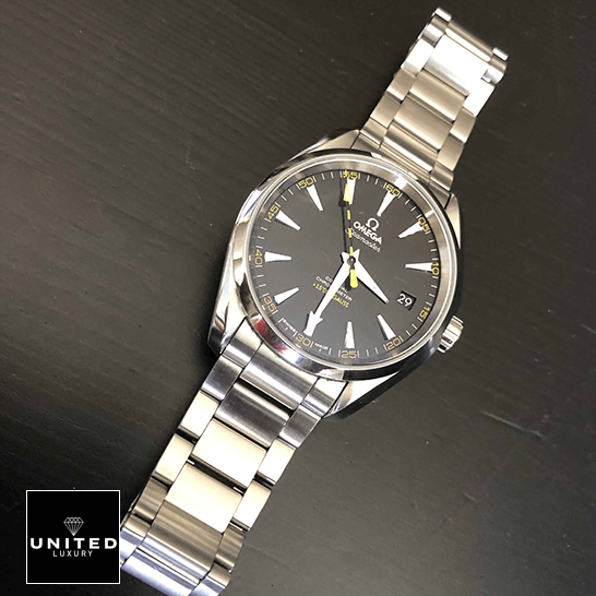 omethtga Seamaster 231.10.42.21.01.002 Black Dial Replica black background