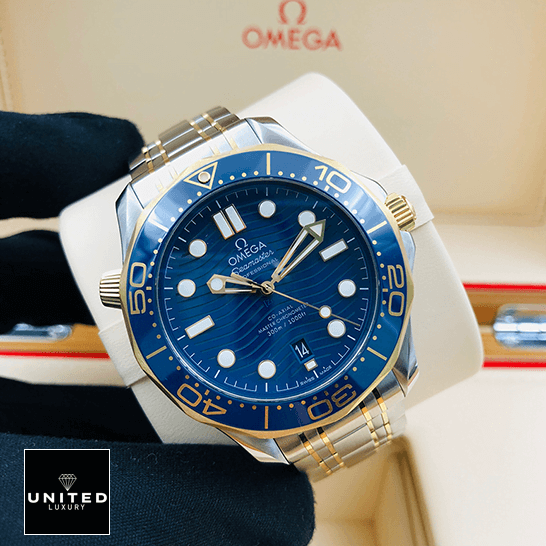omethtga Seamaster Blue Dial Gold Replica in the omethtga box