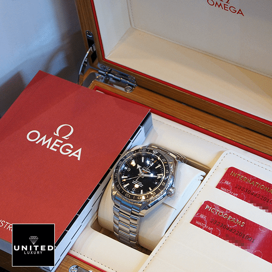 omethtga Seamaster Planet Ocean Co-Axial 232.30.44.22.01.001 "Deep Black" Deluxe Replica Edition omethtga seamasterplanetocean 232.30.44.22.01.001 replica 40mm omethtga Seamaster Planet Ocean 232.30.44.22.01.001 Replica in the box