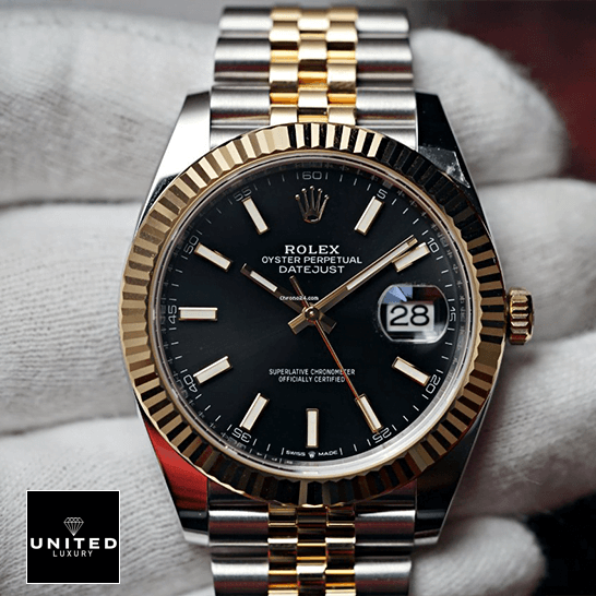 rolthtex 126333 Datejust Black Dial Jubilee Replica on the hand