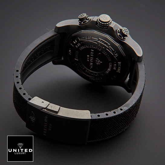 brethtitling M133711ABF30 Super Avenger Black Buckle Bracelet Replica grey backgorund