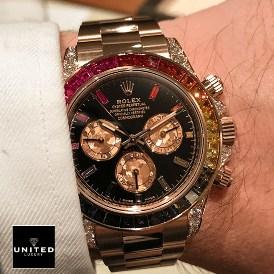 rolthtex Daytona Cosmograph Rainbow Bezel Black Dial 116519 Oyster Replica on his hands