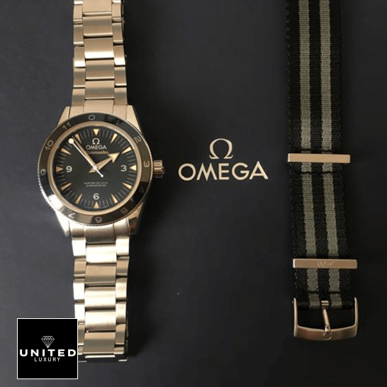 omethtga Seamaster Stainless Steel Black Dial Replica on the box