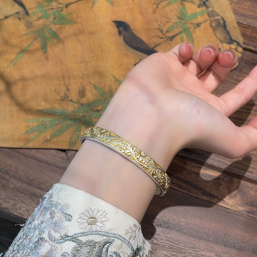 Pure Silver 999.9 Gold-Plated Tang Grass Pattern Open Bracelet