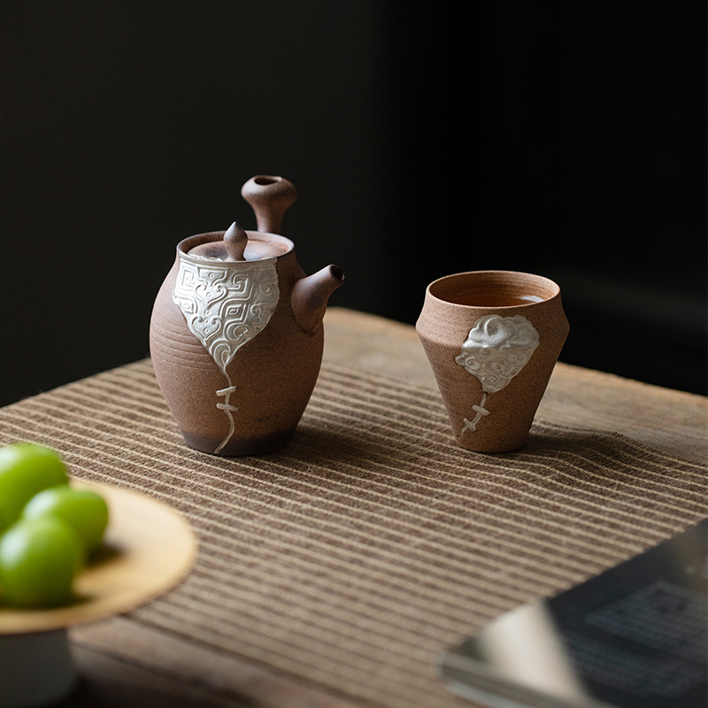 Old Rock Clay Relief Silver-Plated Side Handle Teapot