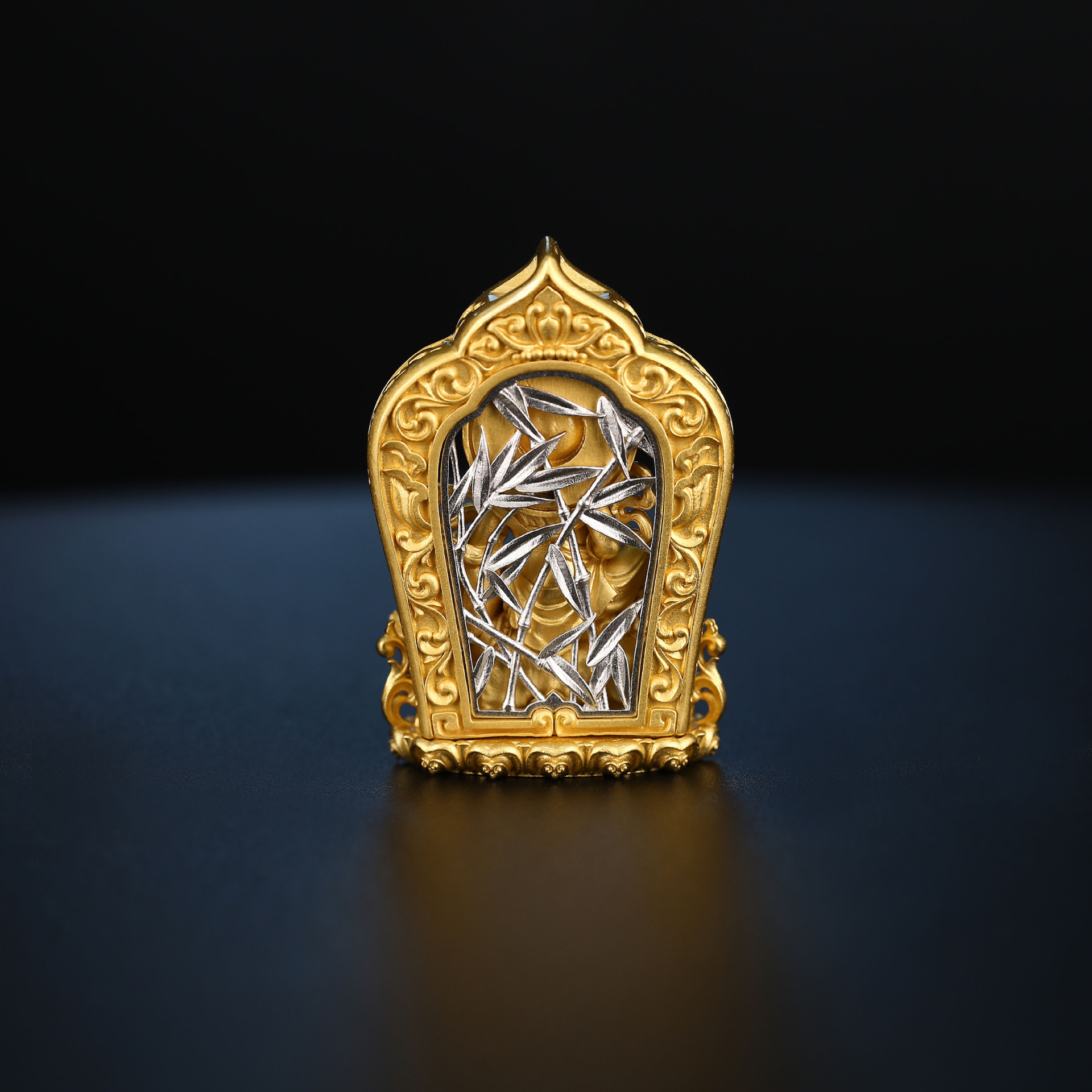 Tibetan Style Gold-Plated Pure Silver Samantabhadra Exquisite Pendant