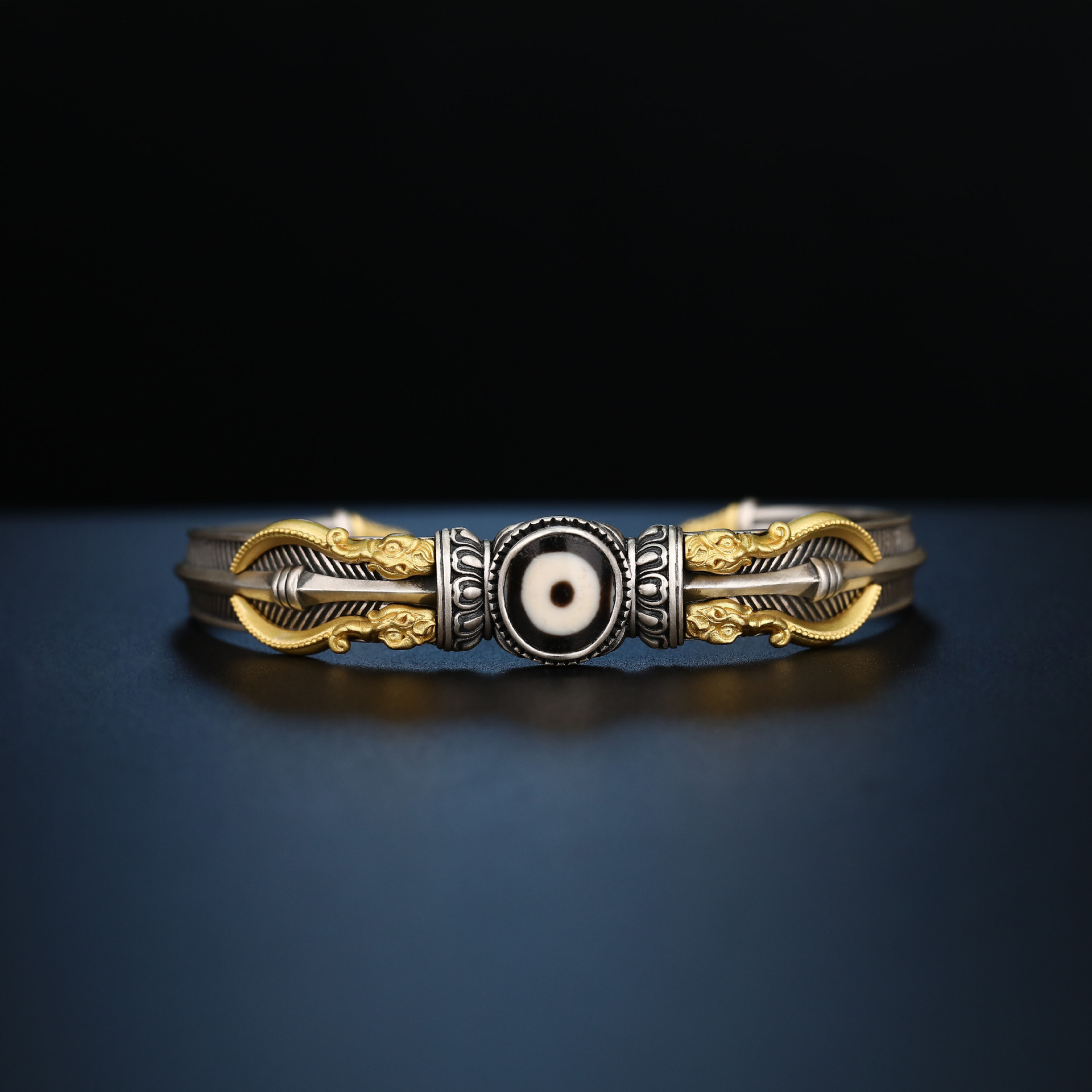 Tibetan Hand Carved Sterling Silver Tibet Beads Vajra Bracelet