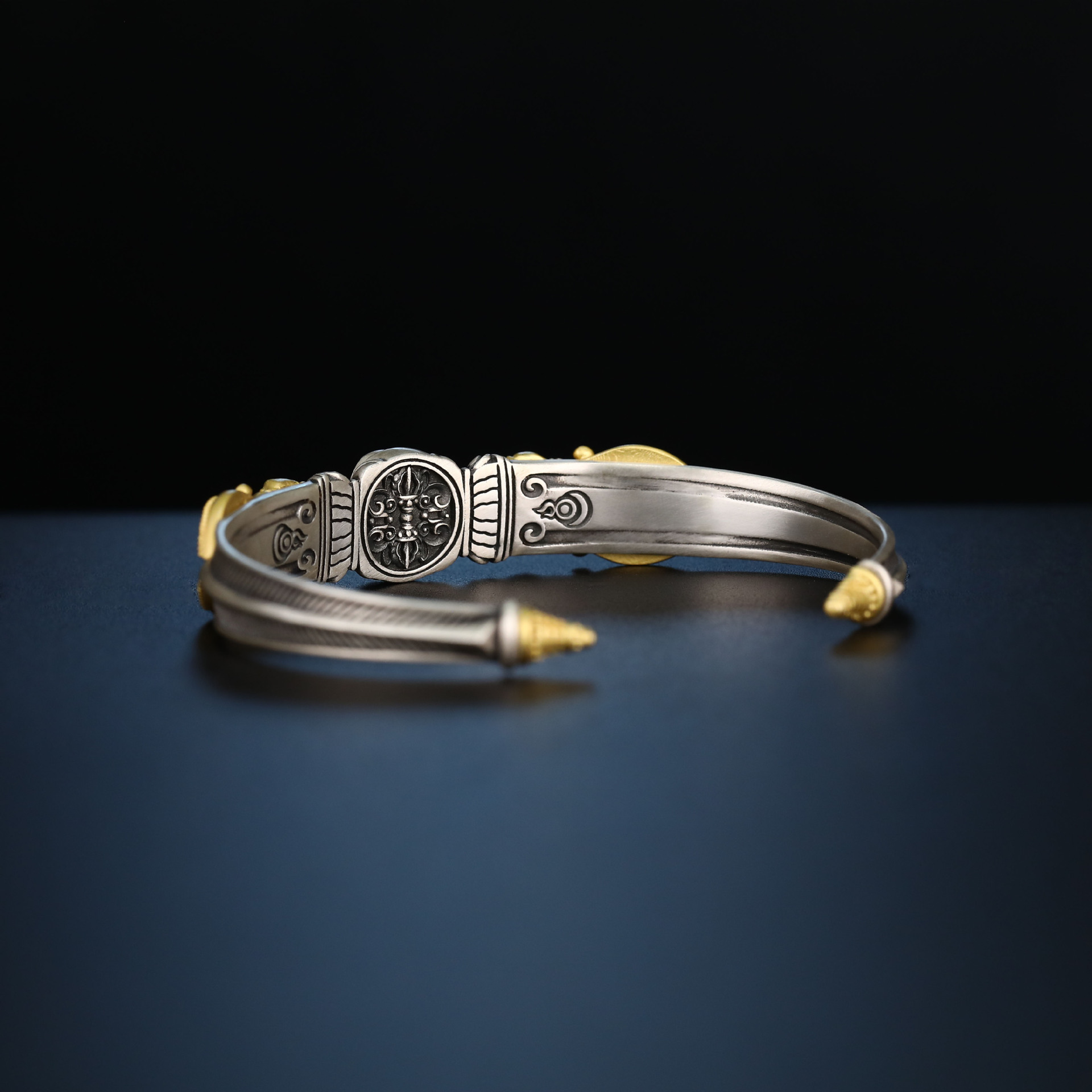 Tibetan Hand Carved Sterling Silver Tibet Beads Vajra Bracelet