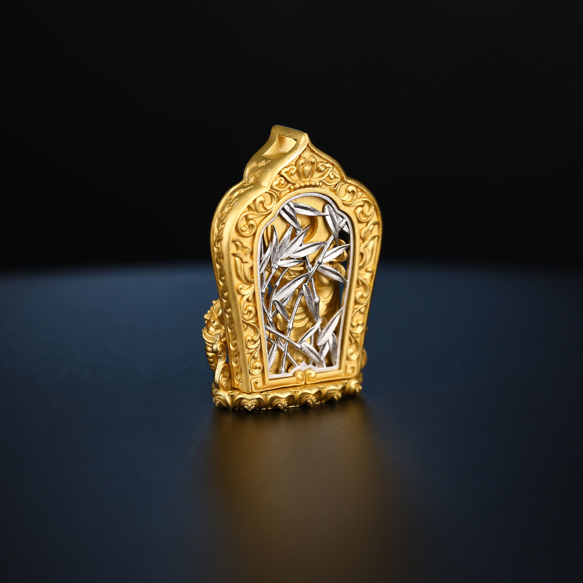 Tibetan Style Gold-Plated Pure Silver Samantabhadra Exquisite Pendant