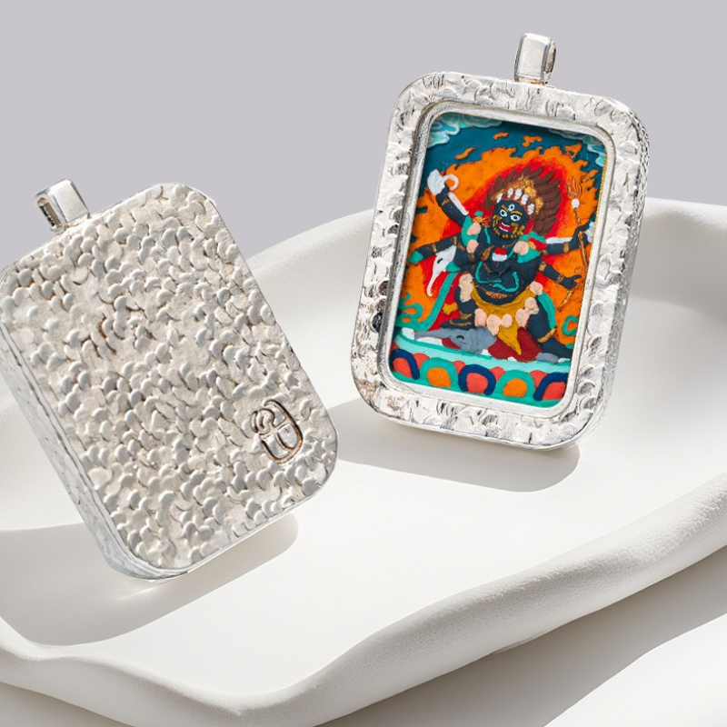 Hand-painted Rubbing Thangka White Copper Pendant