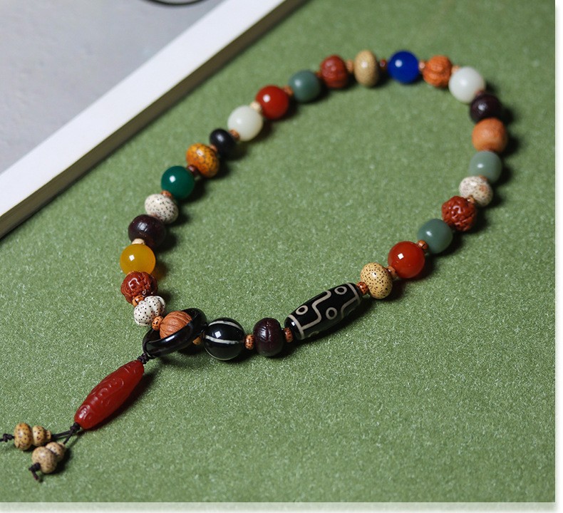 Eighteen Seed Bodhi Bracelet
