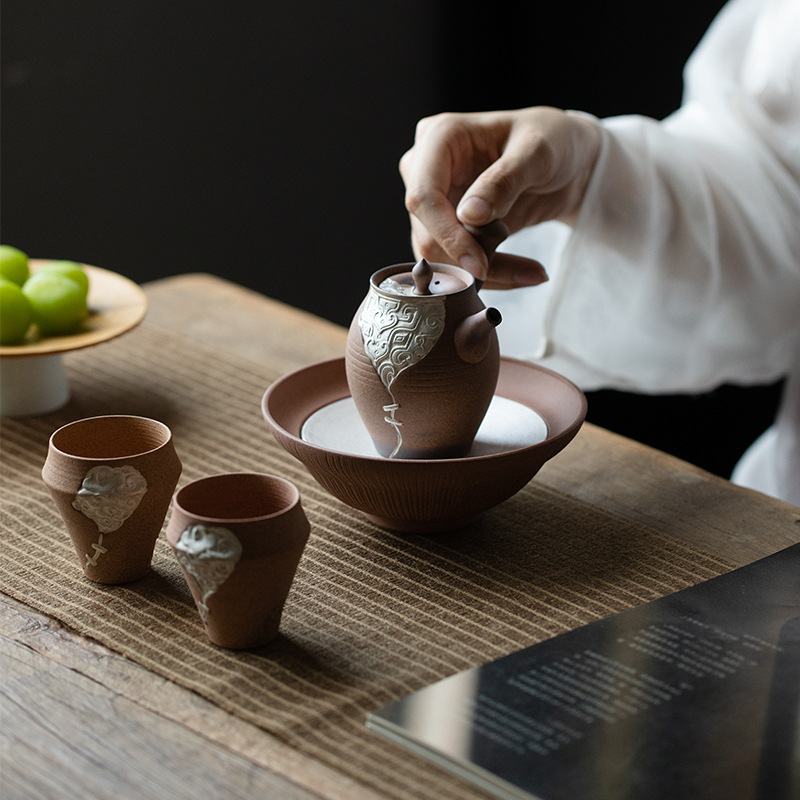 Old Rock Clay Relief Silver-Plated Side Handle Teapot