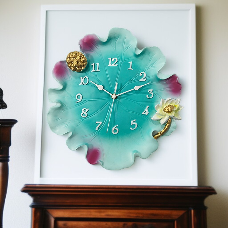 Uhr  luxuriös modern minimalistisch