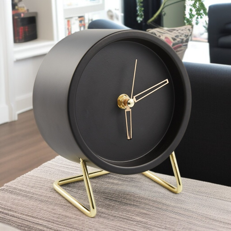 Neuer minimalistischer Tischwecker 