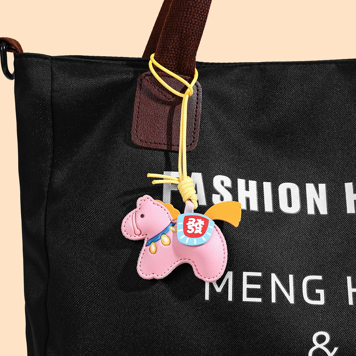 Get Rich Immediately Leather Pony Car Keychain High-End Year Of The Horse Bag Pendant School Bag Pendant Gift 
