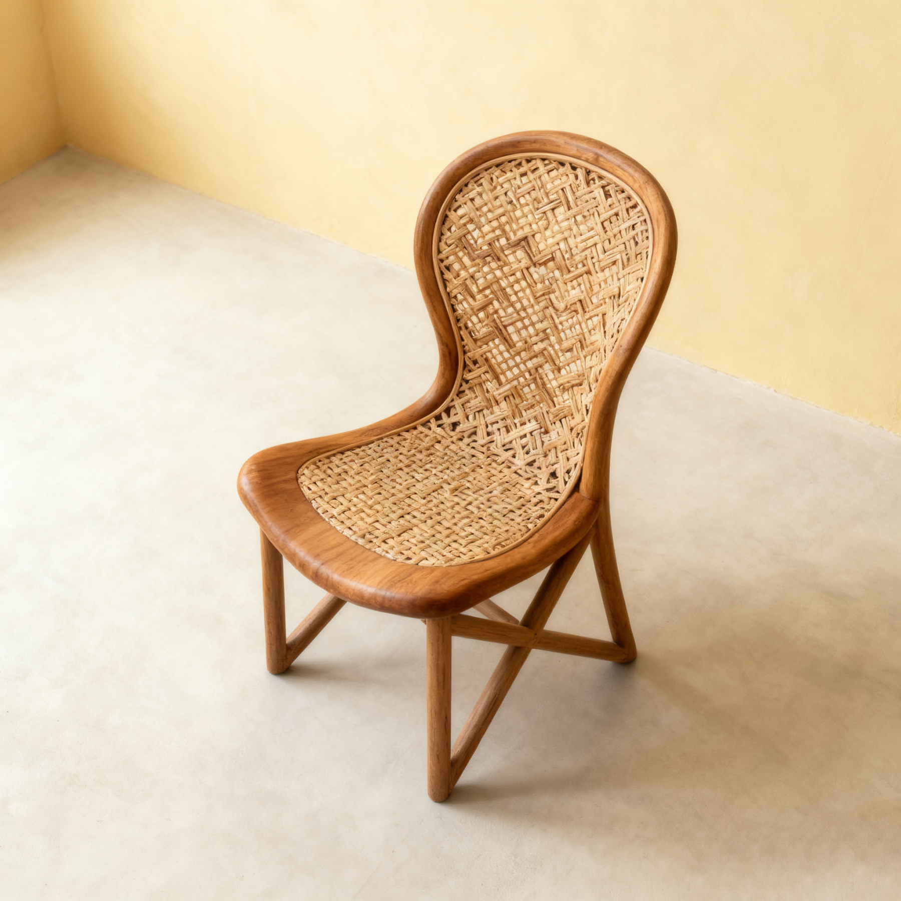 ermészetes fonott fa szék 