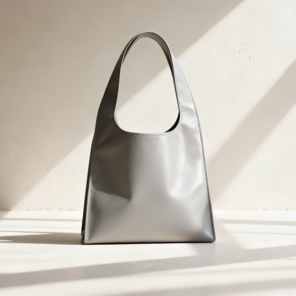 Minimalista bőr válltáska