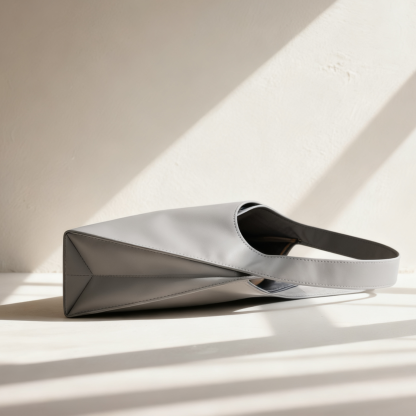 Minimalista bőr válltáska