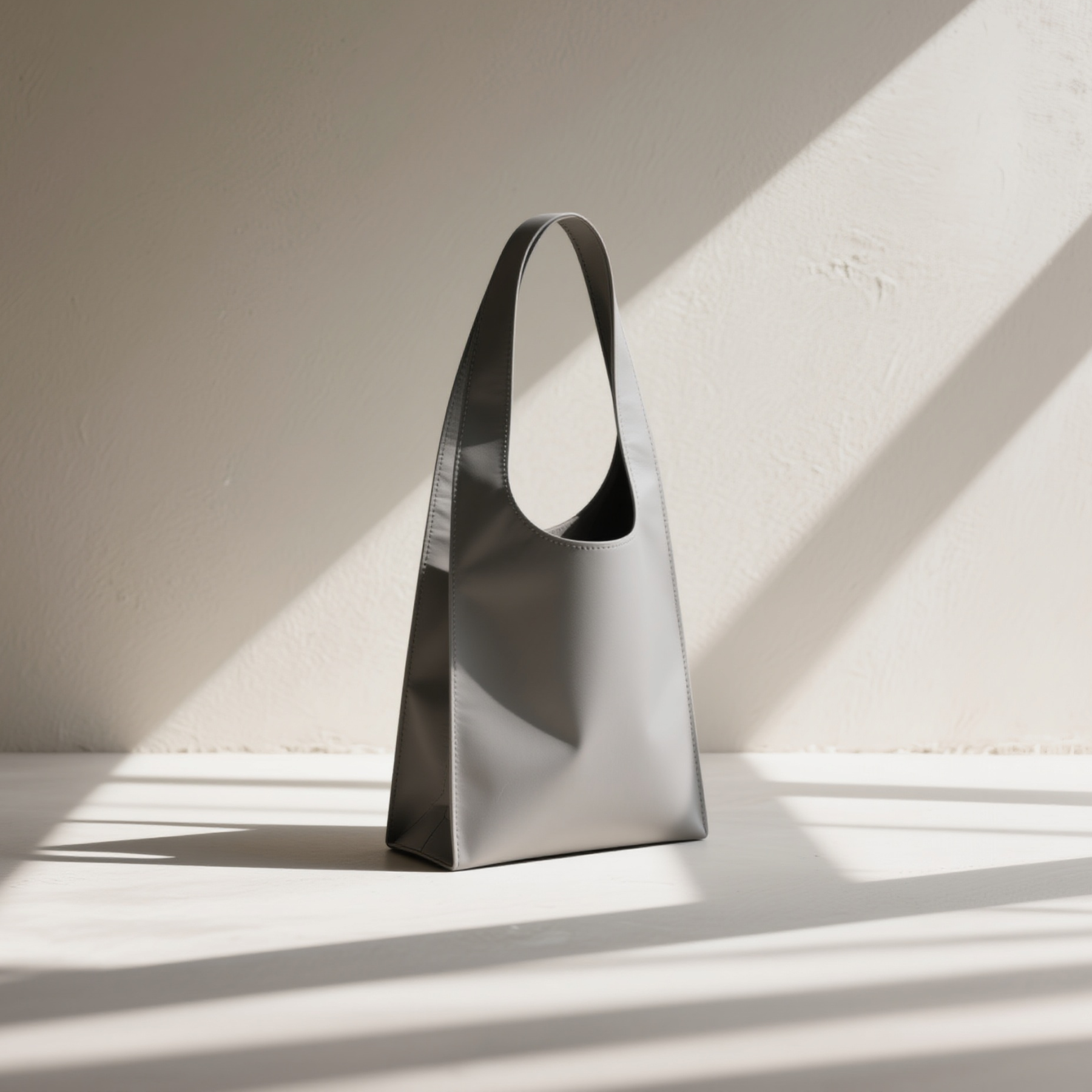 Minimalista bőr válltáska