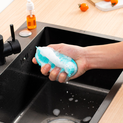 Double sided dishwashing brush