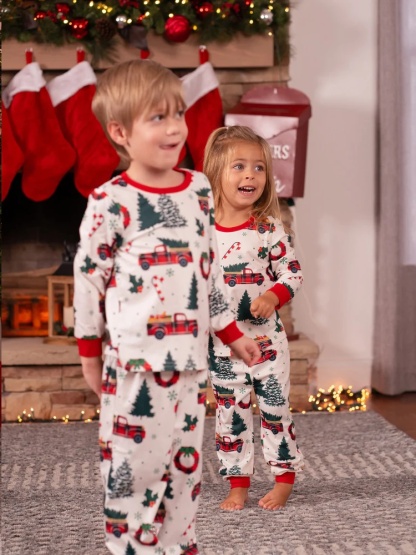 🎅🎄Christmas Matching Family Pajamas Set (Buy 2 Free Shipping)
