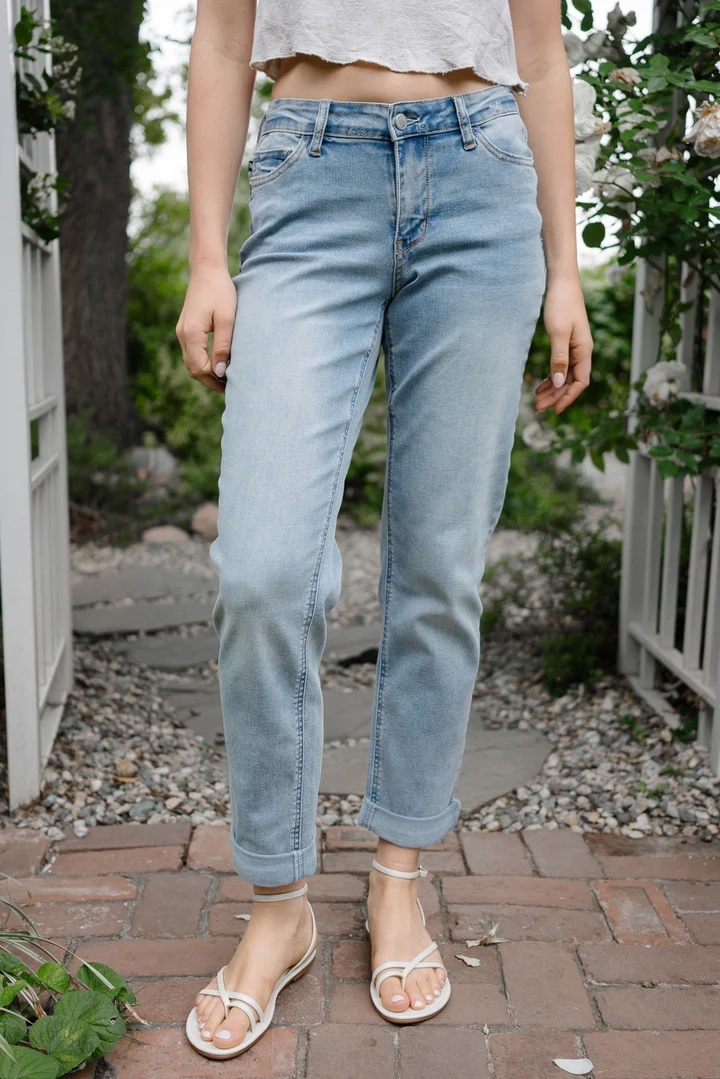 Judy Blue The Coolest Boyfriend Jeans(Buy 2 Free Shipping)