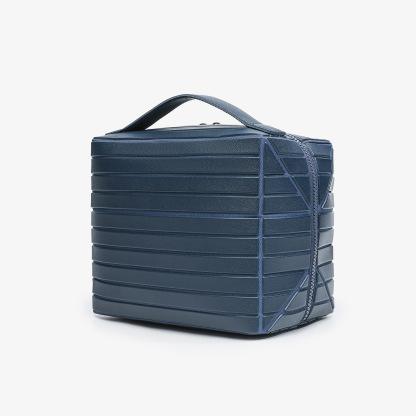 MissMis – The Traveller Tote (Buy 2 Free Shipping)