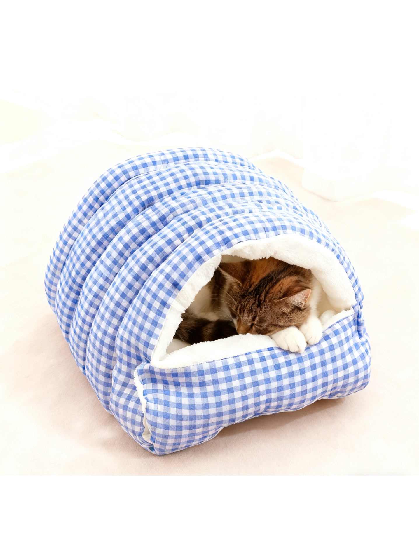 Caterpillar Cat Nest