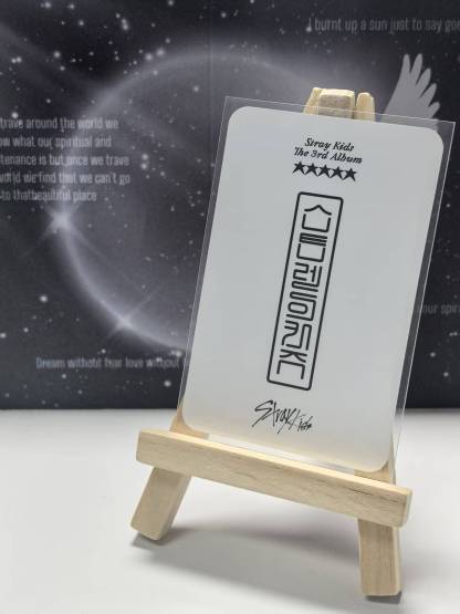 SKZ Official Photocard - Lee Know (For STAY)