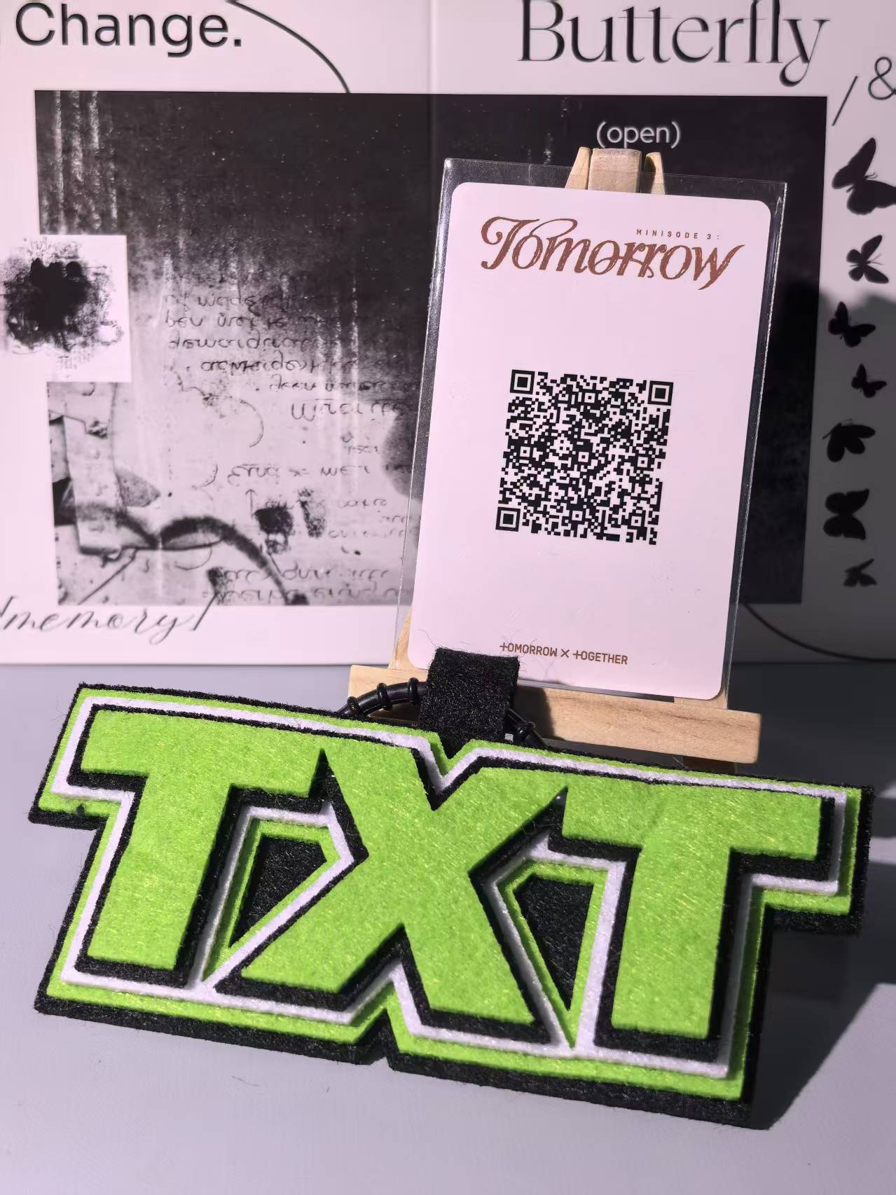 TXT Official Photocard - Huening Kai (For MOA)