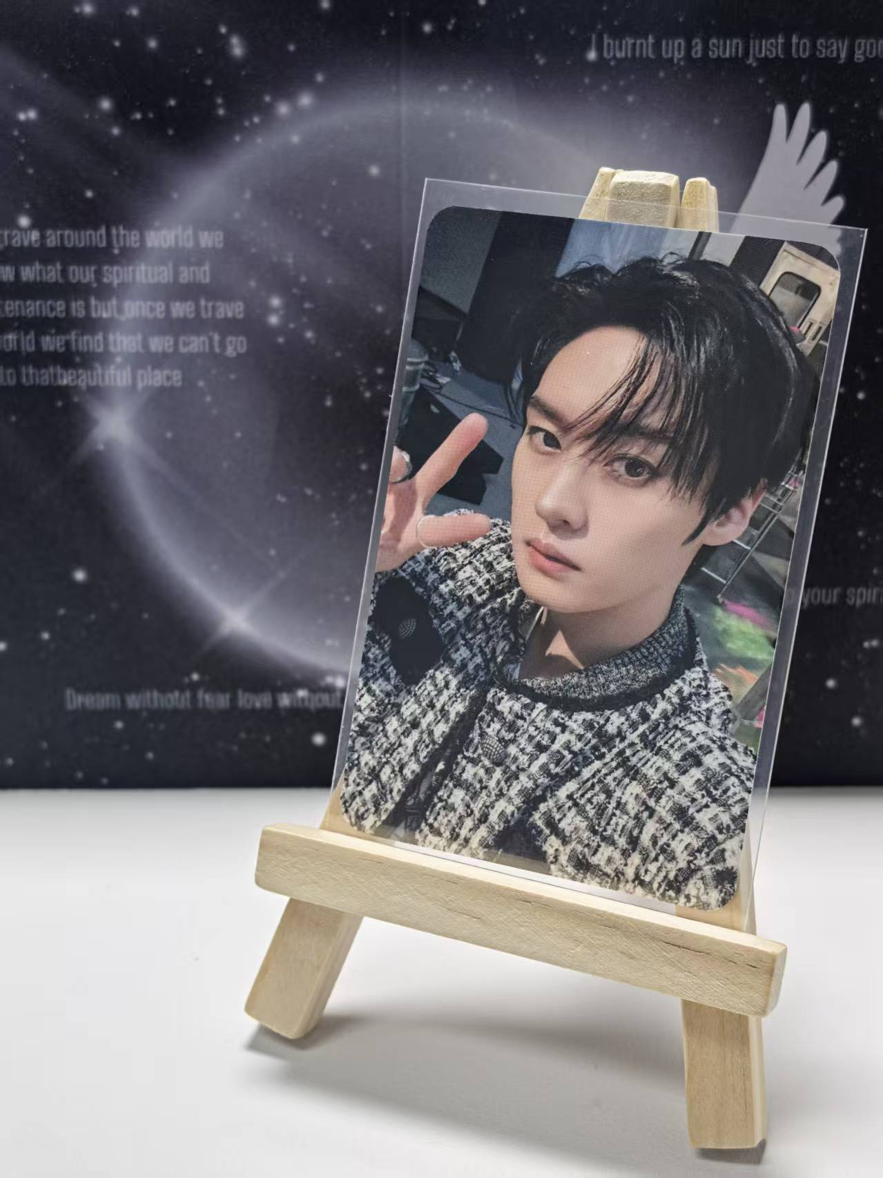 SKZ Official Photocard - Lee Know (For STAY)