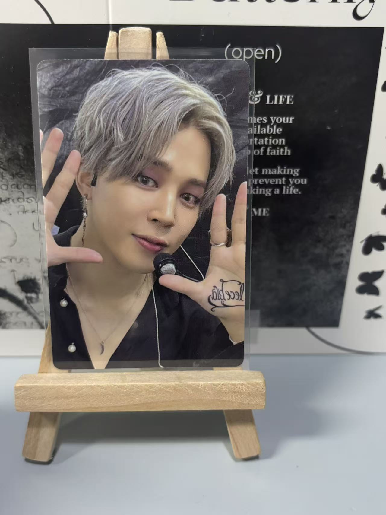Jimin Offical Photocard of ‘MAP OF THE SOUL ON:E'