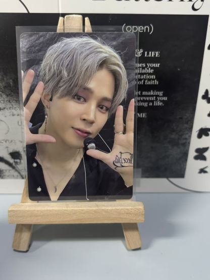 Jimin Offical Photocard of ‘MAP OF THE SOUL ON:E'