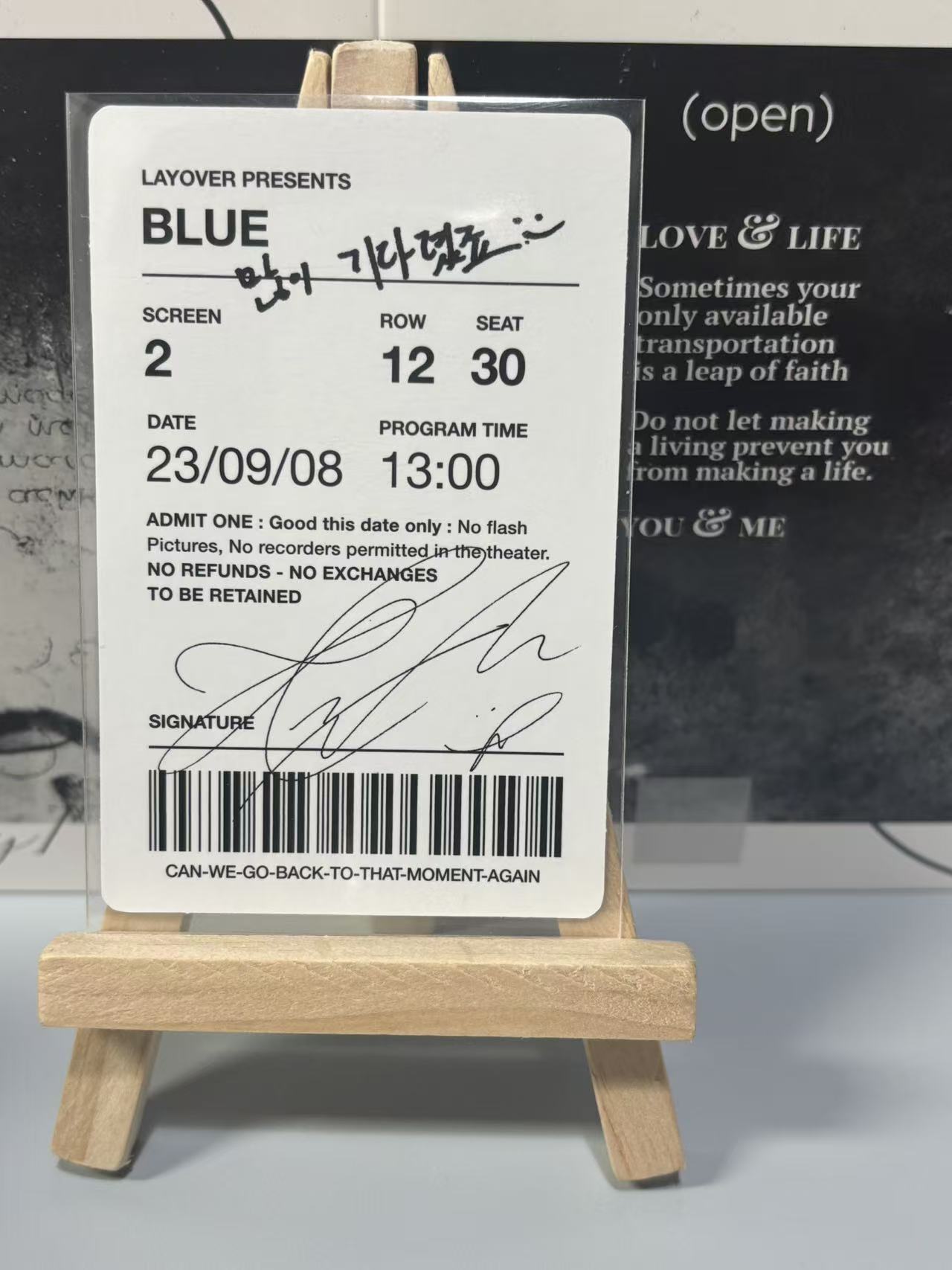 V offical photocard of SOLO ALBUM'Layover"