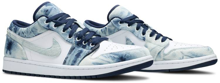Low SE 'Washed Denim' CZ8455-100